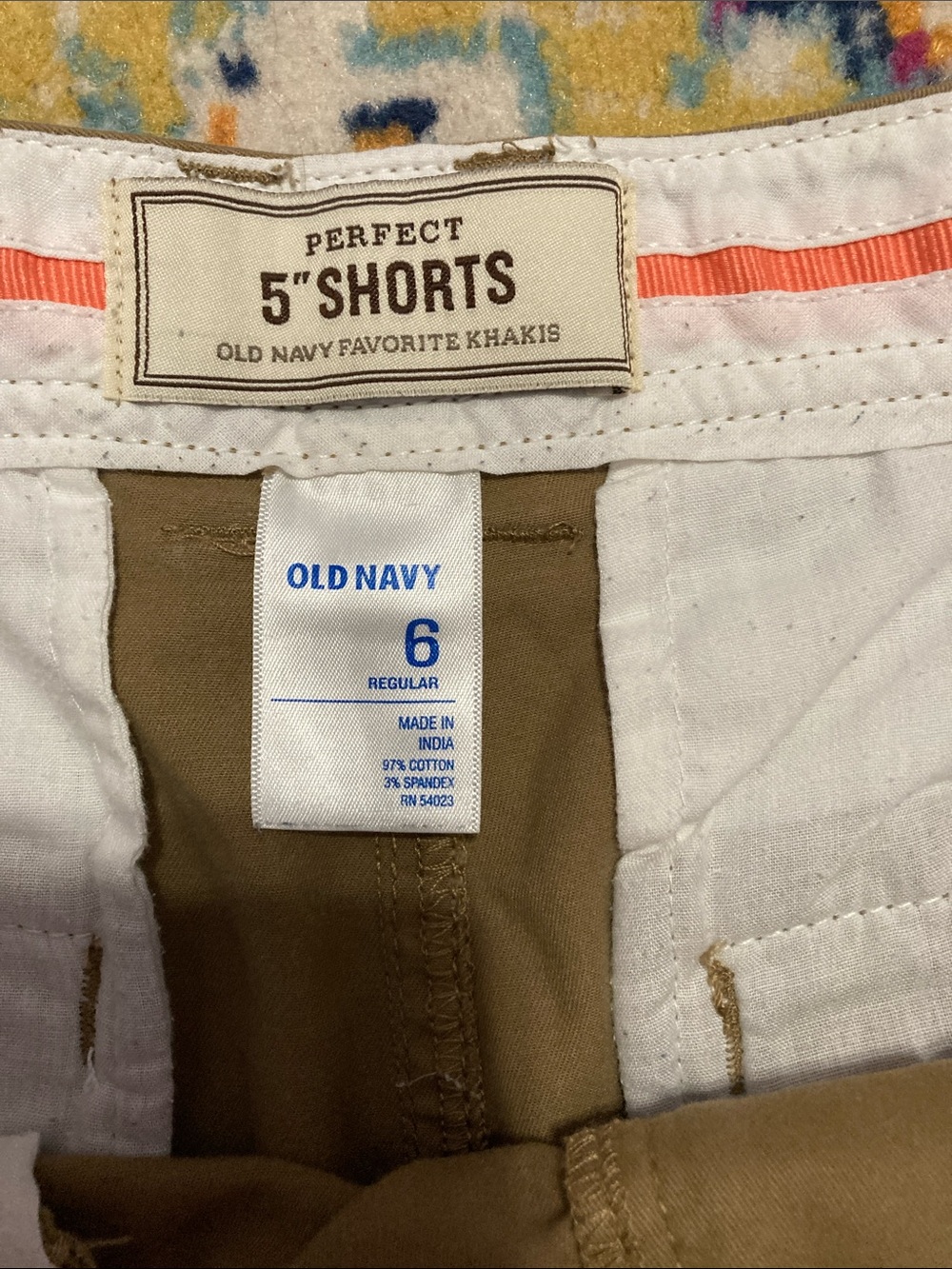 Old Navy Women's Khaki Bermuda Shorts - Picture 2 of 4